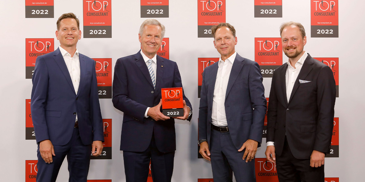 Das new&able-Team mit Christian Wulff bei der Top Consultant Verleihung am 24.06.2022